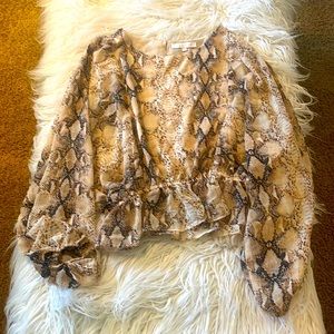 Cropped long sleeve, fun, snake, skin Top